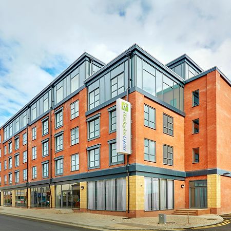 Holiday Inn Express Grimsby By Ihg מראה חיצוני תמונה