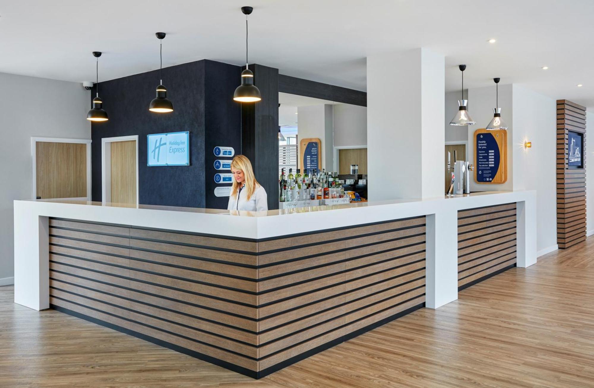 Holiday Inn Express Grimsby By Ihg מראה חיצוני תמונה